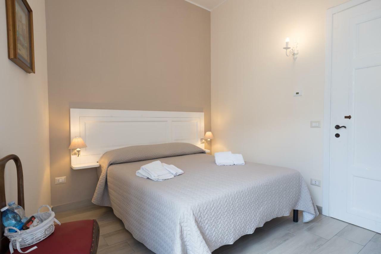 B&B Supportico Lopez Napoli Bagian luar foto
