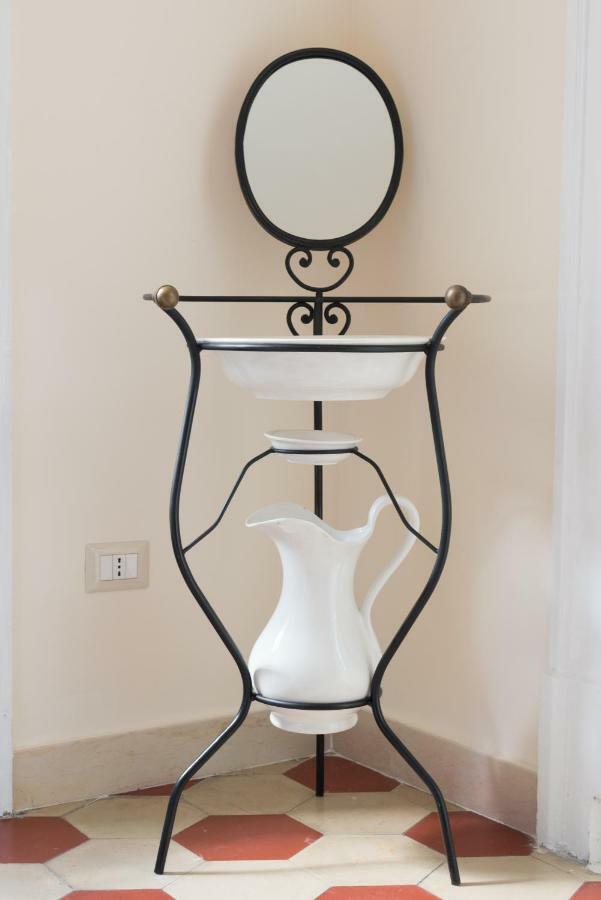 B&B Supportico Lopez Napoli Bagian luar foto