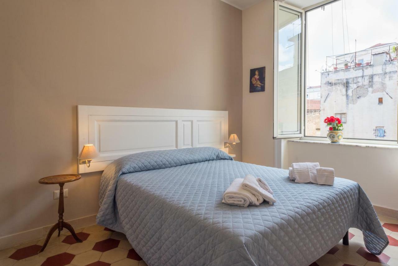 B&B Supportico Lopez Napoli Bagian luar foto